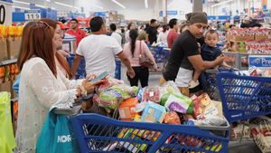 Warga Barbados Serbu Supermarket Jelang Terjangan Badai Berbahaya
