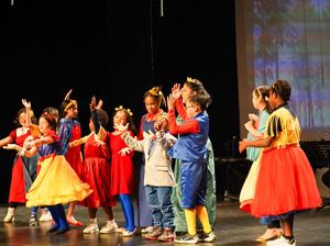 10 Talenta Anak Papua Berkreasi di Camp Broadway, Suguhkan Shrek The Musical