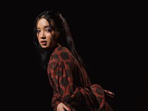 Bunga Reyza Debut dengan Wahai Tuan: Abadikan Cinta dalam Melodi Folk