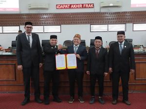DPR Kabupaten Aceh Besar Setujui Qanun Pertanggungjawaban APBK 2023 DPR Kabupaten Aceh Besar Setujui Qanun Pertanggungjawaban APBK 2023