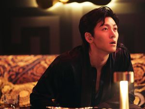 Video: Son Ye Jin dan Ji Chang Wook Diincar Bintangi Drama Netflix Scandal Video: Son Ye Jin dan Ji Chang Wook Diincar Bintangi Drama Netflix Scandal
