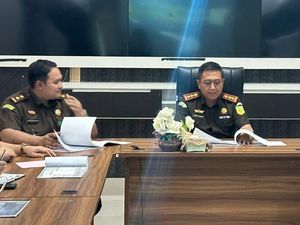 20 Nasabah-4 Pegawai Pelat Merah Diperiksa Kejari Muba Dugaan Korupsi Dana KUR 20 Nasabah-4 Pegawai Pelat Merah Diperiksa Kejari Muba Dugaan Korupsi Dana KUR