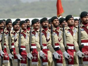 Mampukah Pakistan Tumpas Militan Bersenjata?