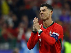Skuad Portugal Bantu Ronaldo Move On dari Gagal Penalti Lawan Slovenia