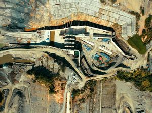 Dibangun Sejak 2017, Konstruksi Bendungan Way Apu Capai 71,34%