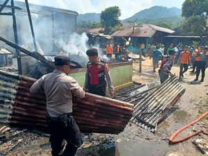 Kulkas Meledak, 4 Rumah di Tapteng Terbakar