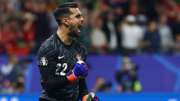 Man City Berburu Dua Kepingan Lagi