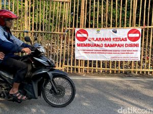 TPS Liar di Cimincrang Gedebage Ditutup Pagar Bambu! TPS Liar di Cimincrang Gedebage Ditutup Pagar Bambu!