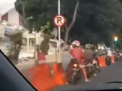 Viral Jalan di Depan Pasar Induk Among Tani Kota Batu Jadi Parkir Liar