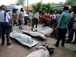 Ngerinya 121 Orang Tewas Berdesakan dalam Acara Keagamaan di India