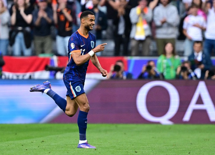 Soccer Football - Euro 2024 - Round of 16 - Romania v Netherlands - Munich Football Arena, Munich, Germany - July 2, 2024 Netherlands' Cody Gakpo celebrates scoring their first goal REUTERS/Angelika Warmuth