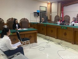 Eks Kasir LPD Baluk Jembrana Didakwa Tilap Dana Nasabah Rp 1,05 Miliar