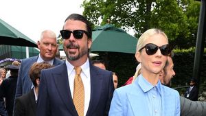 Foto: Hampir Tak Dikenali, Rocker Dave Grohl Mendadak Necis di Wimbledon