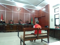 Kala Saksi Kasus Perburuan Badak Jawa TNUK Berbelit-belit di Persidangan