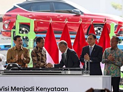 Pabrik Baterai Mobil Listrik di Karawang Diresmikan, Terbesar di Asia Tenggara!
