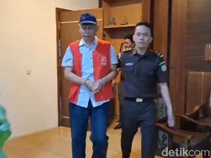 Kejari Maros Tetapkan Tersangka Baru Kasus Korupsi Kabel Tanam PLN Rp 1,3 M Kejari Maros Tetapkan Tersangka Baru Kasus Korupsi Kabel Tanam PLN Rp 1,3 M