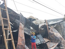Jenazah Sekeluarga Korban Kebakaran di Bekasi Telah Dievakuasi ke RS
