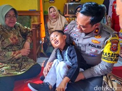 Nasib Baik Ilham Usai Viral Ambil Rapor Ditemani Polisi