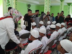 Libur Sekolah, 250 Anak Ikuti Khitanan Massal yang Digelar Baznas Klaten