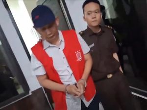 Penampakan Tersangka Korupsi Kabel Tanam PLN Rp 1,3 M di Maros