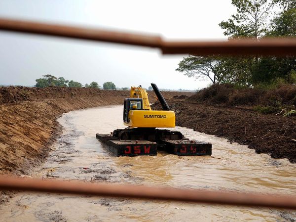 Potret Normalisasi Kali Saradan Indramayu untuk Aliri Persawahan