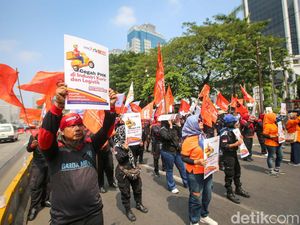 Bukan 27 Ribu, Buruh Sebut 127 Ribu Orang yang Kena PHK Industri Tekstil!