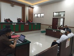 Sidang Tuntutan Gus Samsudin Cs Ditunda gegara JPU Belum Siap