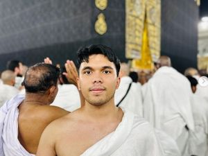 Lenggogeni Jelaskan Alasan Ceritakan Thariq Sudah Haji Usia 2 Bulan Lenggogeni Jelaskan Alasan Ceritakan Thariq Sudah Haji Usia 2 Bulan