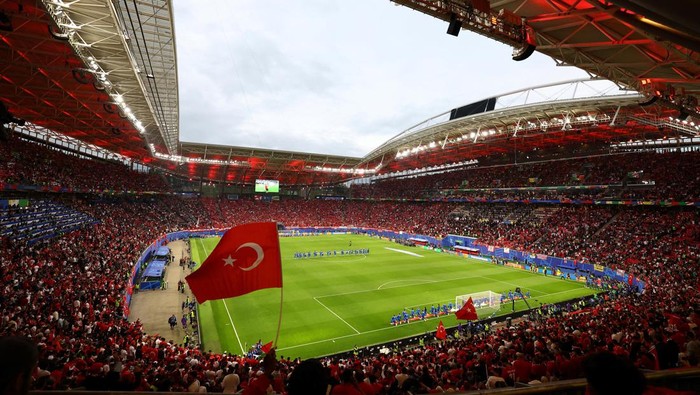 Turki Melaju ke Perempatfinal Euro 2024 Soccer Football - Euro 2024 - Round of 16 - Austria v Turkey - Leipzig Stadium, Leipzig, Germany - July 2, 2024
Turkey's Mert Gunok, Merih Demiral and Abdulkerim Bardakci react REUTERS/Annegret Hilse TPX IMAGES OF THE DAY
