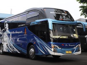 Bus Baru PO Haryanto Pakai Bodi New Armada Skylander dan Sasis Hino Bus Baru PO Haryanto Pakai Bodi New Armada Skylander dan Sasis Hino