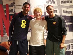 Euro 2024: Ed Sheeran Sambangi Kamp Inggris, Nyanyi buat Tiga Singa