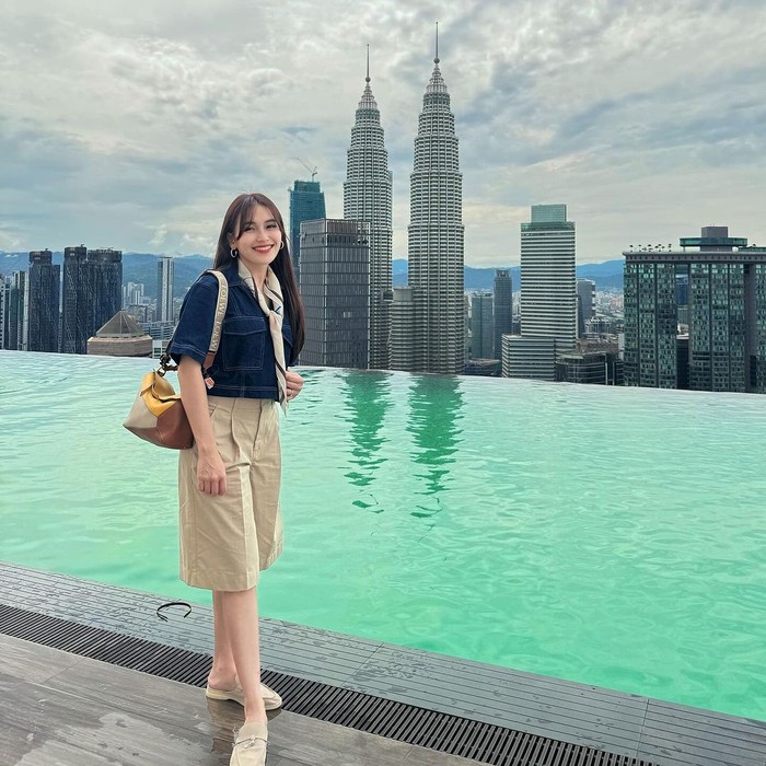 Foto liburannya Ayu Tingting