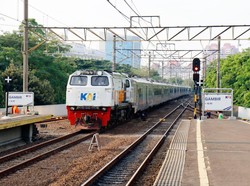 Mau Liburan Seru? Yuk Cobain Naik Kereta Luar Biasa!