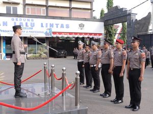 44 Anggota Polres Lamongan Dapat Kenaikan Pangkat 44 Anggota Polres Lamongan Dapat Kenaikan Pangkat