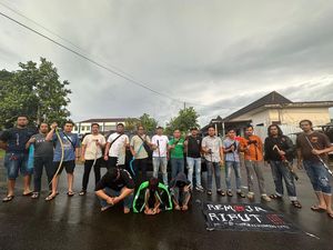 Viral Pelajar Bawa Sajam di Pangkalpinang Ngaku Gangster, 3 Orang Ditangkap Viral Pelajar Bawa Sajam di Pangkalpinang Ngaku Gangster, 3 Orang Ditangkap