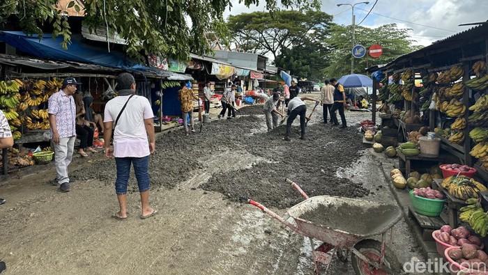 Pasar Palakka jelang kunjung Presiden Joko Widodo. Pasar Palakka jelang kunjung Presiden Joko Widodo.