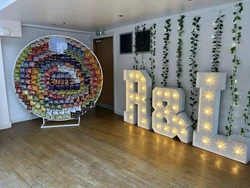 Doyan Ngemil, Pengantin Ini Sediakan 200 Bungkus Camilan untuk Tamu