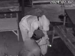Sejoli Terekam CCTV Curi 4 Tabung Gas di Warung Depok, Polisi Selidiki