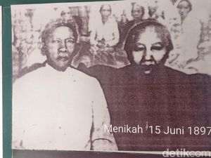Kisah Cinta Orang Tua Bung Karno: Berawal dari Pandangan Pertama Kisah Cinta Orang Tua Bung Karno: Berawal dari Pandangan Pertama