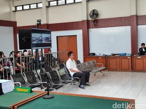 Pegawai SP2J Jalani Sidang Kasus Korupsi Cicilan Rumah Korban Kebakaran