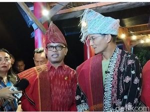 Bupati Poltak Sitorus Janjikan Danau Toba Mampu Tiru Bali Tahun 2045 Bupati Poltak Sitorus Janjikan Danau Toba Mampu Tiru Bali Tahun 2045