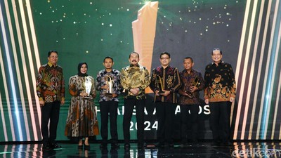 Awarding Night