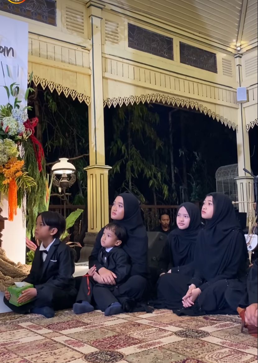 Irfan Hakim dan Della Sabrina