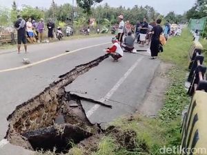 Jembatan di Poros Sidrap-Parepare Amblas Imbas Banjir, Arus Lalin Dialihkan