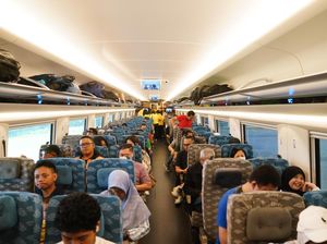 Jumlah Penumpang Kereta Cepat Whoosh Hampir 4 Juta Sejak Beroperasi