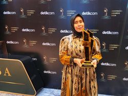 Herlinda Tak Sangka Raih Adhyaksa Awards: Saingan Saya Luar Biasa Herlinda Tak Sangka Raih Adhyaksa Awards: Saingan Saya Luar Biasa