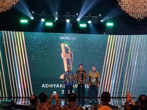 Kuntadi Raih Adhyaksa Awards 2024 Kategori Jaksa Tangguh Pemberantas Korupsi