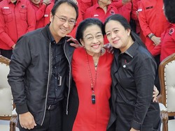 Antara Megawati dan Dewa-Dewi
