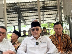 Zulhas Mau 7 Barang Impor Ini Kena Pajak Tambahan