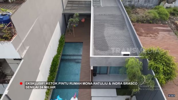 Rumah Mona Ratuliu dan Indra Brasco.